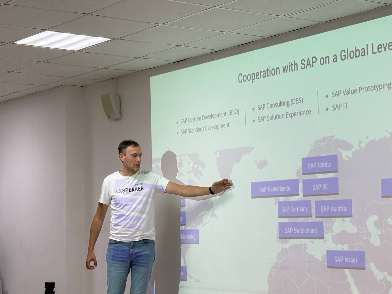 ABAP course lecturers are practicing ABAP Developers with strong expertise in the field.